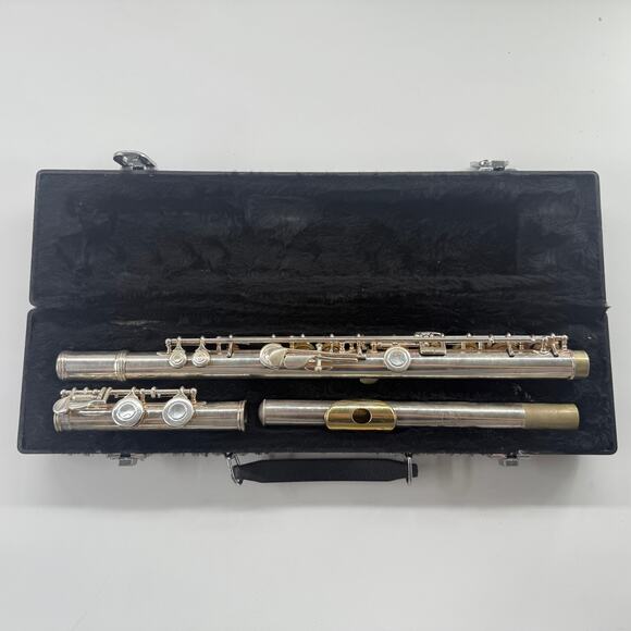 Vintage Gemeinhardt 12SP Flute w/ Case Made in USA Silver-Plated Serial L991883 - Picture 1 of 4